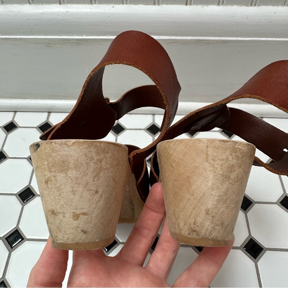 Bryr Brown Leather Ankle-Strap Clogs - Picture 5 of 12